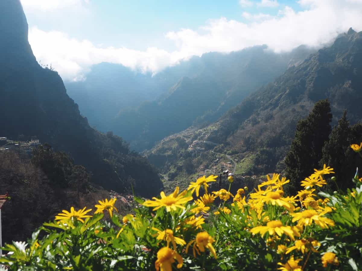 A day trip to the Valley of the Nuns, Madeira (Curral das Freiras) | PACK THE SUITCASES